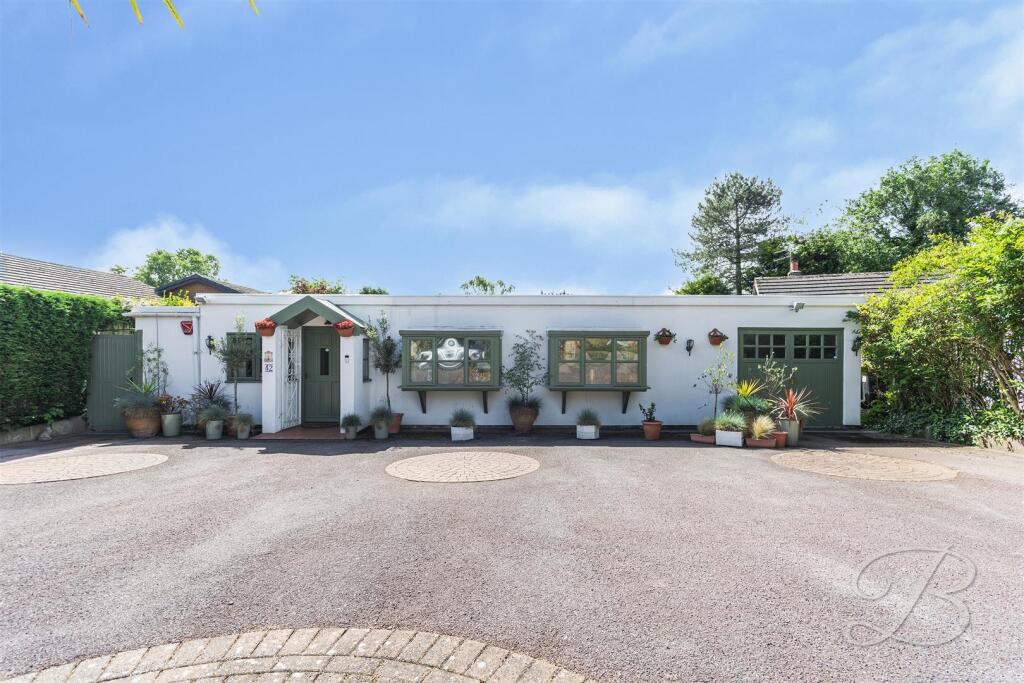 4-bed bungalow on Milton Drive, Ravenshead, Nottingham, £425,000