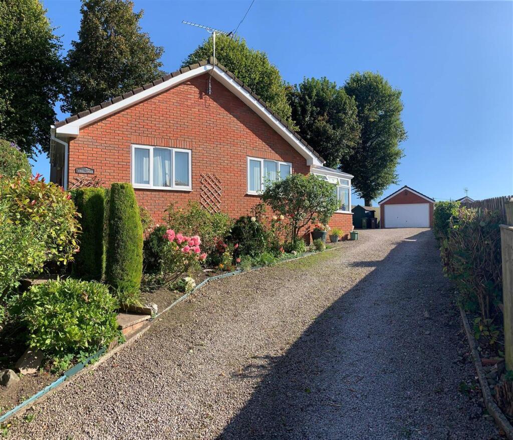 3-bed detached on Berry Hill, Coleford, Gloucestershire, £400,000