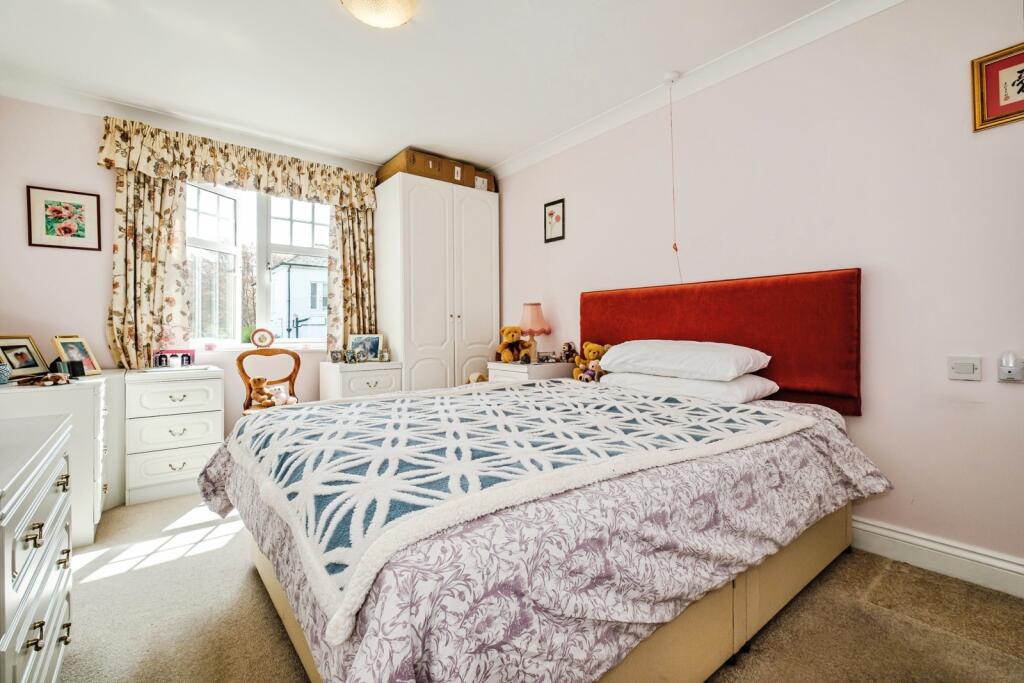 Wordsworth Road, Worthing, West Sussex, BN11 photo 4