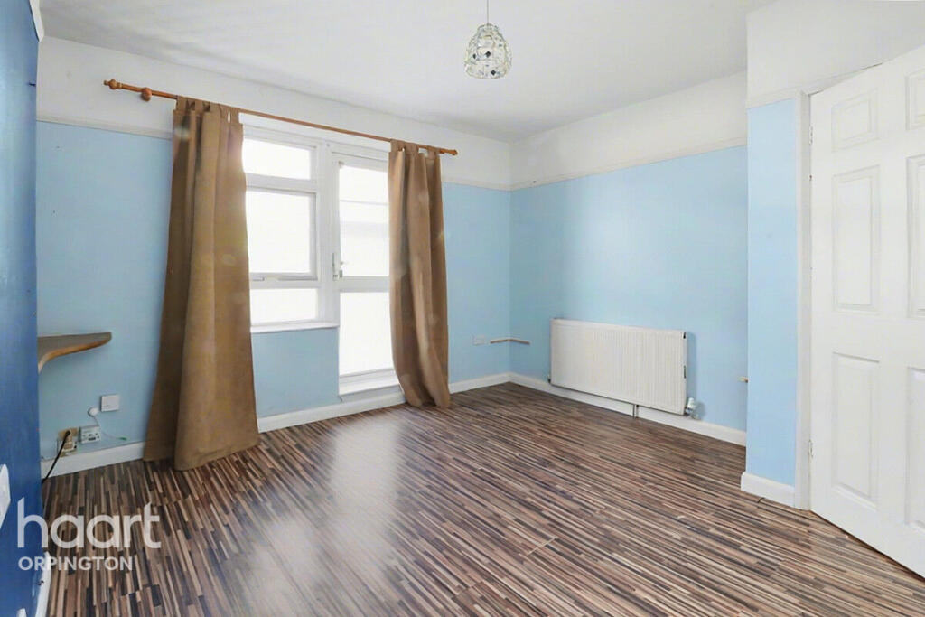 Apartment in Orpington, Scadbury, St Paul's Cray - More