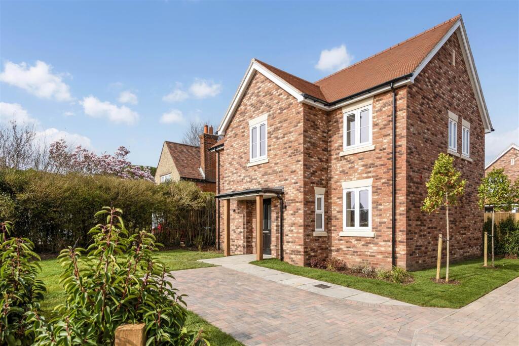 Main image of property: Warsash Road, Warsash