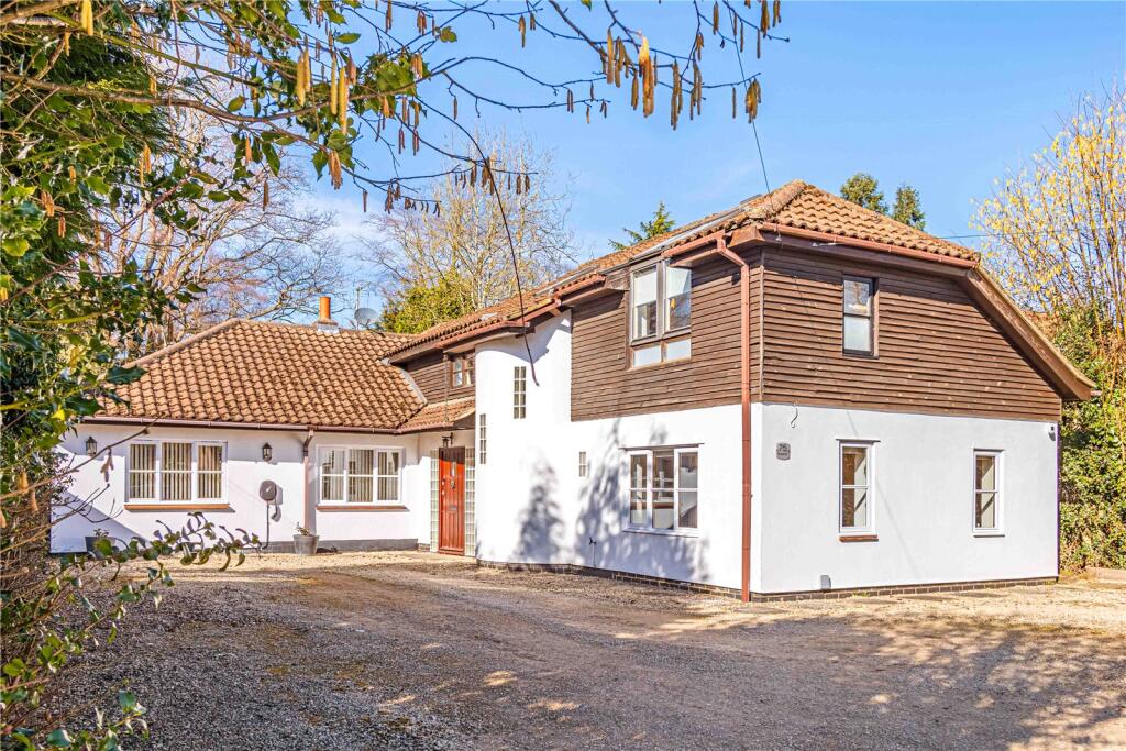Main image of property: Scatterdells Lane, Chipperfield, Kings Langley, Hertfordshire, WD4