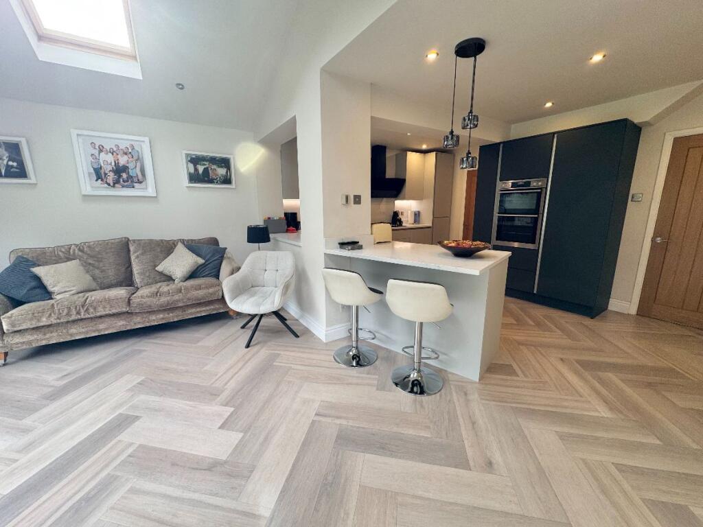 House in Solihull, Kineton Green - More