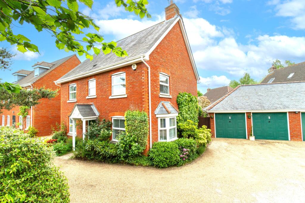 4-bed detached on Upton Grey Drive, Fleet, GU51, £685,000