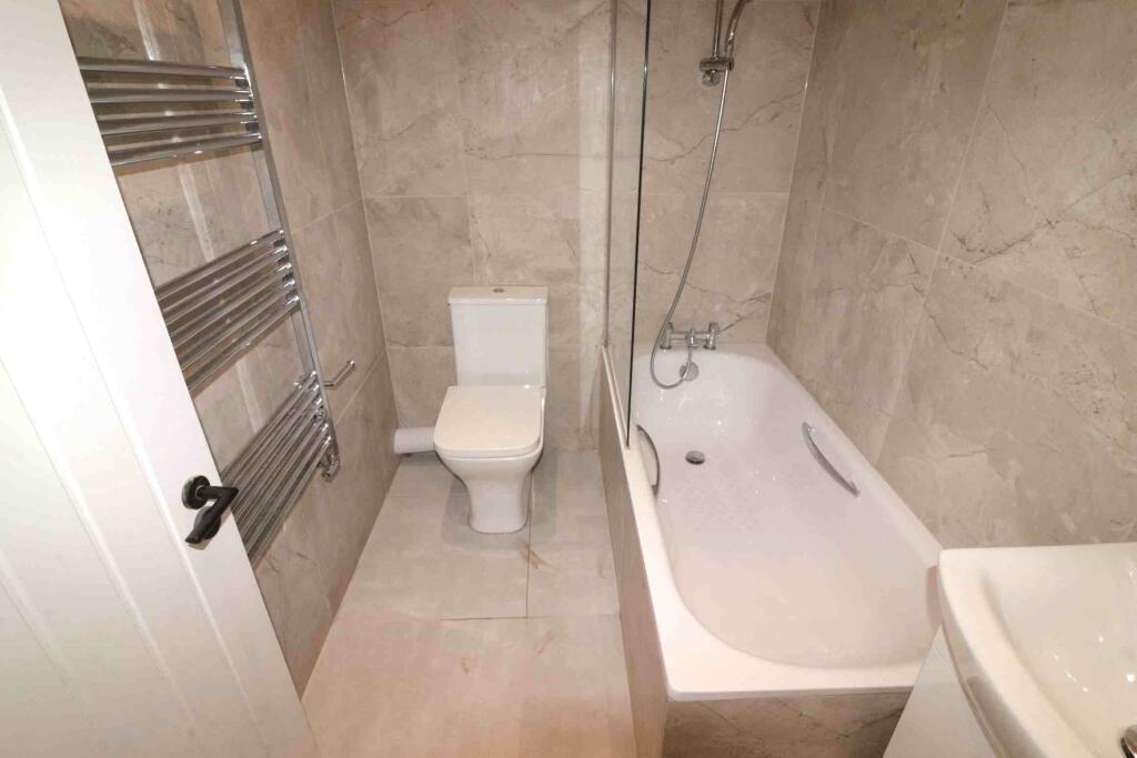 Apartment in London - More