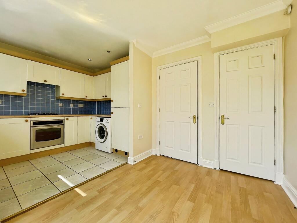 House in Milton Keynes, Monkston, Kents Hill, Monkston and Brinklow - View 6