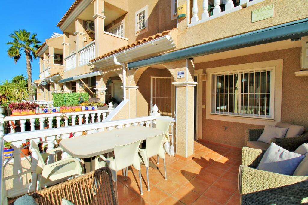 Main image of property: Valencia, Alicante, Playa Flamenca