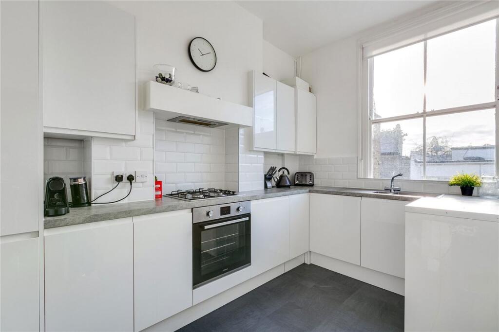 Apartment in London - View 3