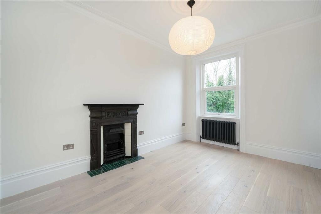 Apartment in London - View 3