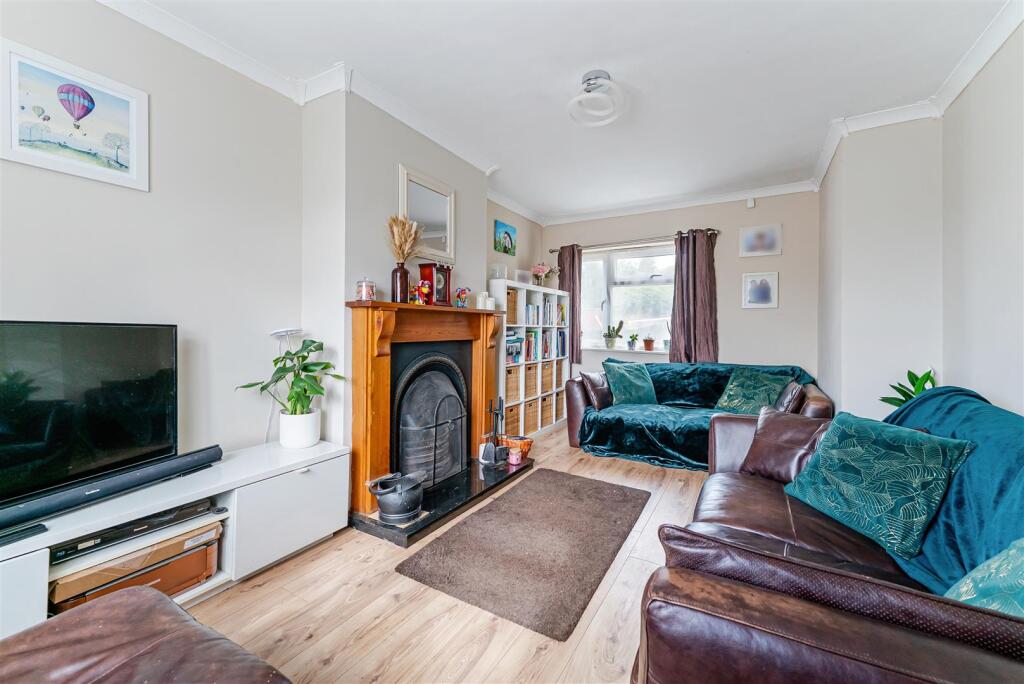 Southlands Way, Congresbury, BS49 photo 5