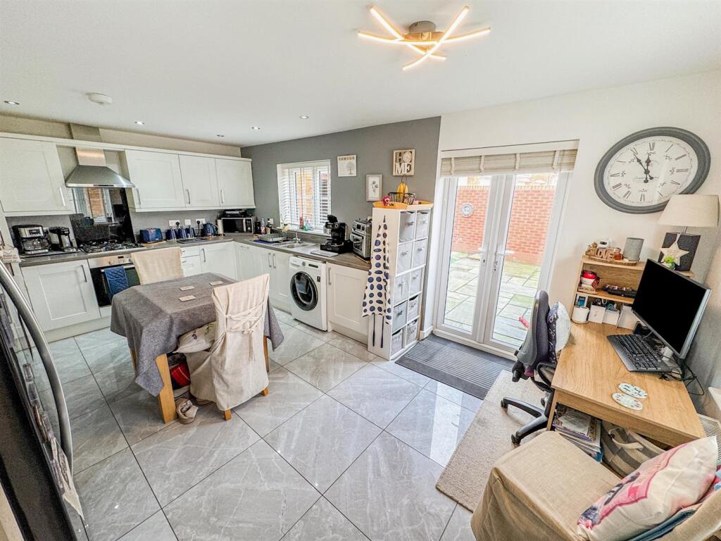 House in Corby - View 3