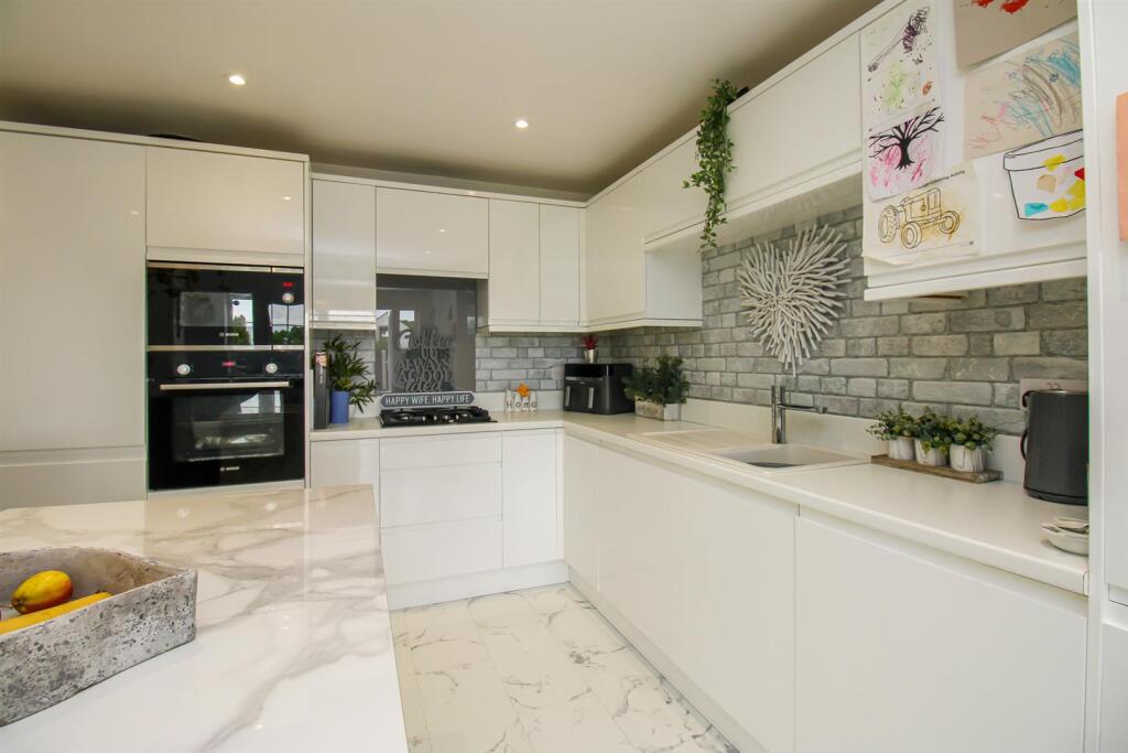 Cumbrian Way, Lupset Park, Wakefield - View 5
