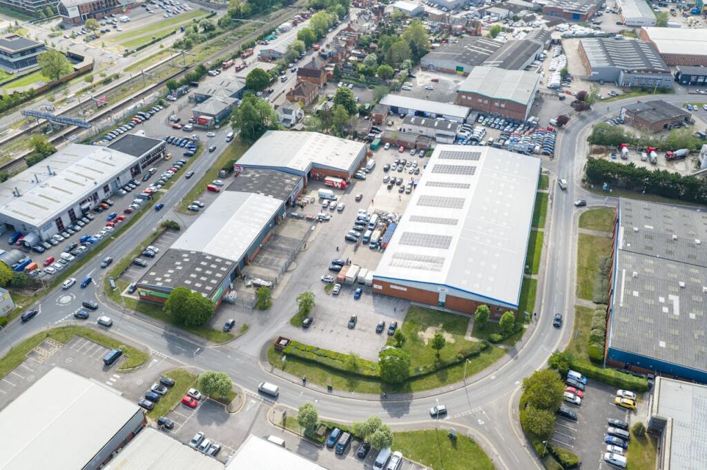 Main image of property: Unit B1, Hambridge Road Industrial Estate, Newbury, RG14 5SS