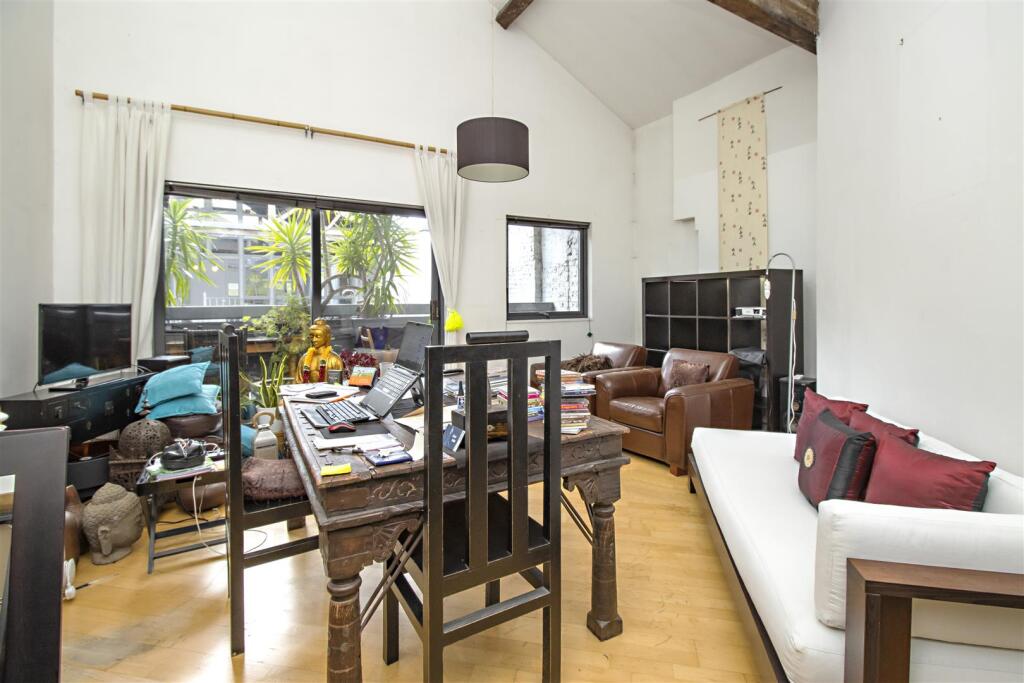 2 bedroom house for rent
