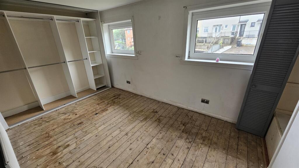 House in Paisley, Inverclyde - View 4