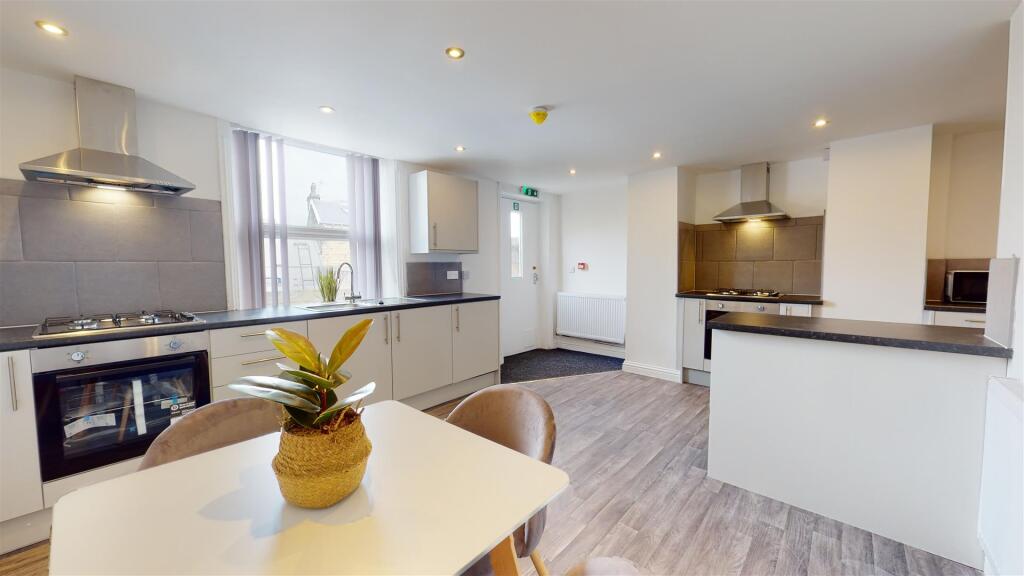 Additional image 5 of Kirkgate, Shipley