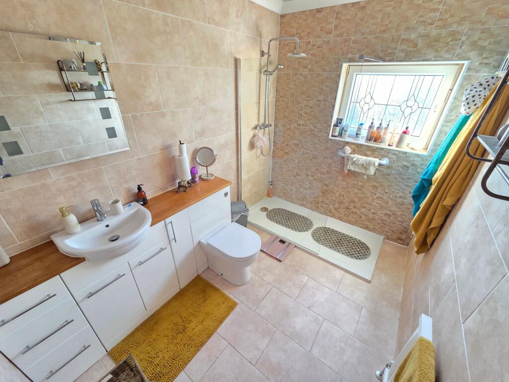 Albert Street, Cudworth, S72 photo 4