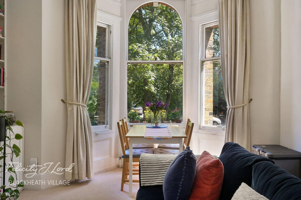 Apartment in London, Kidbrooke Village, Kidbrooke - More
