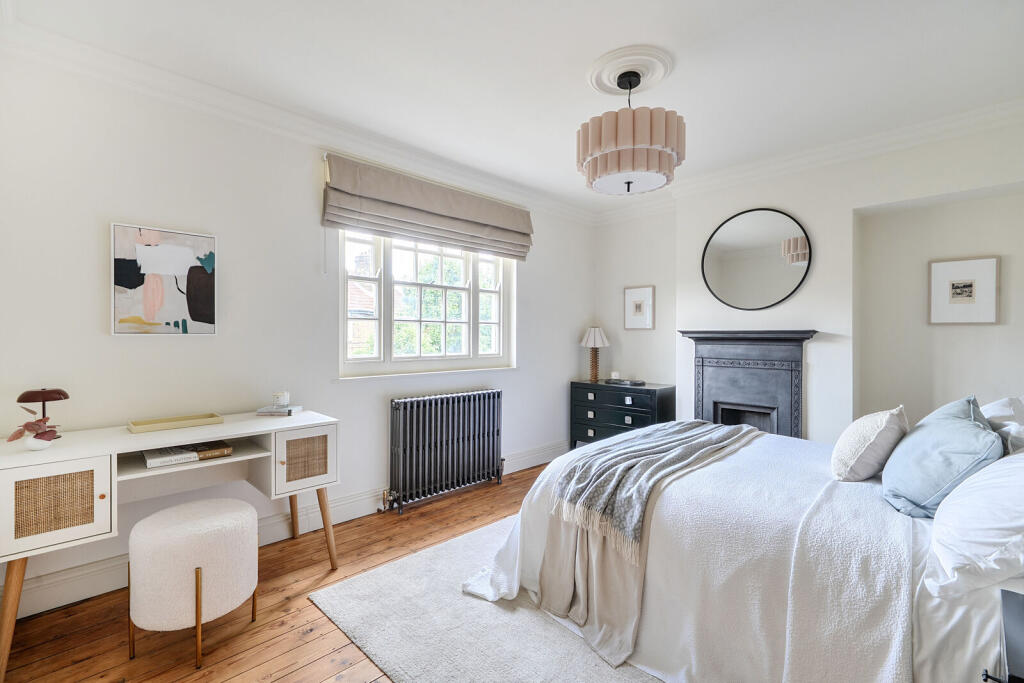 Apartment in London, North Kensington - View 4