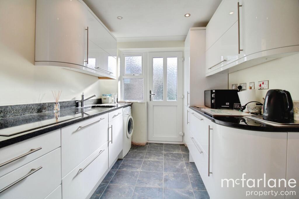 Hereford Lawns, Swindon, SN3 photo 2