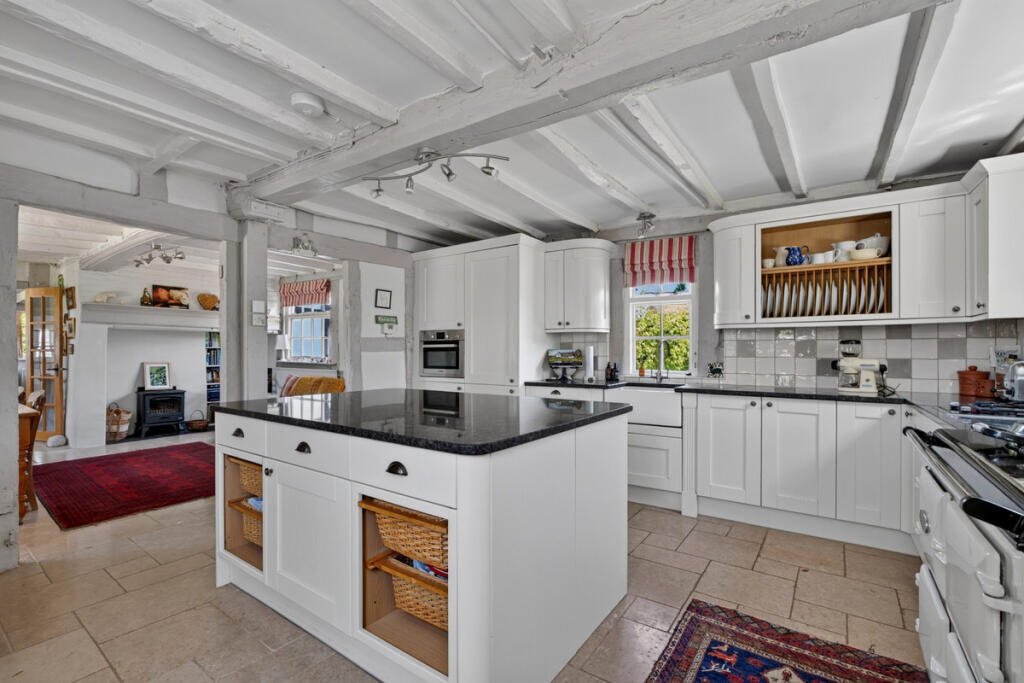 House in Worcester - View 5