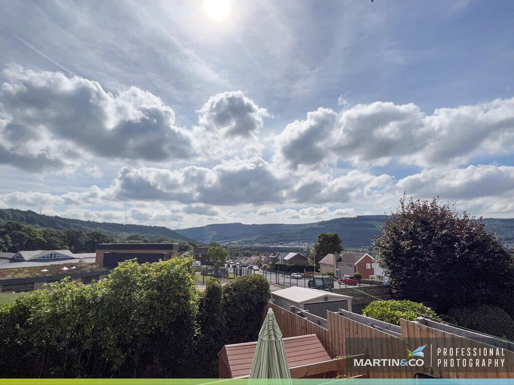 Cwm-bach, Aberdare photo 4