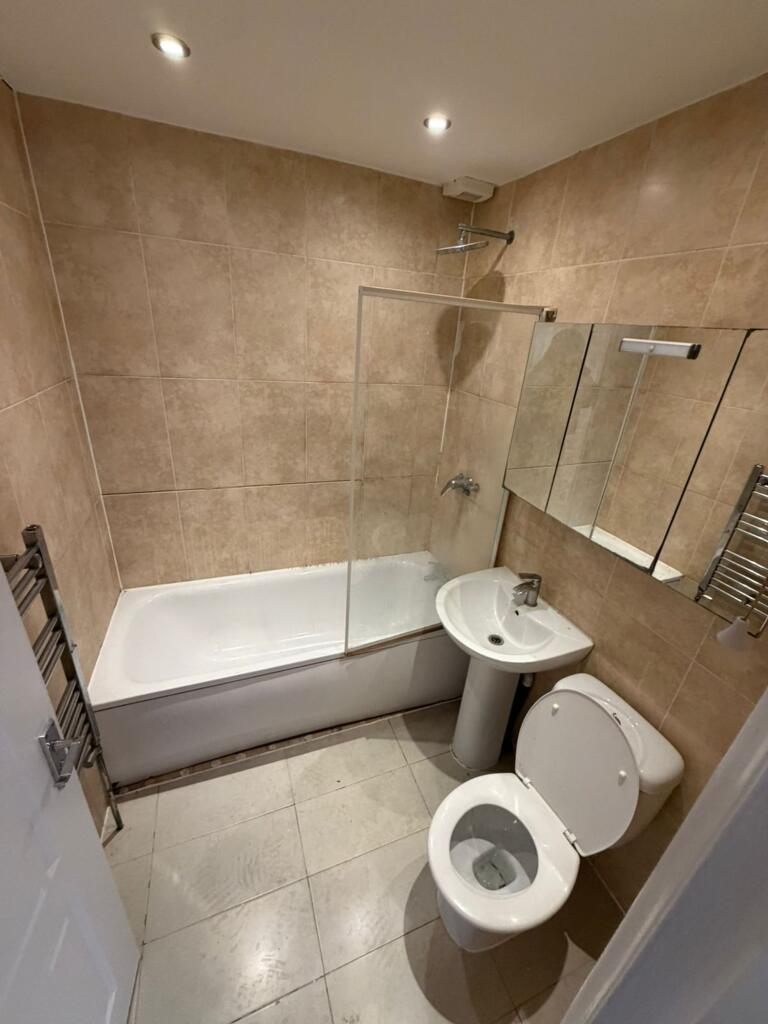 Apartment in London - More