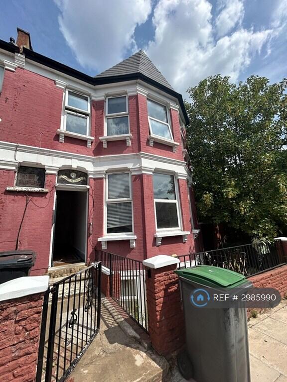 Main image of property: Pemberton Road, London, N4
