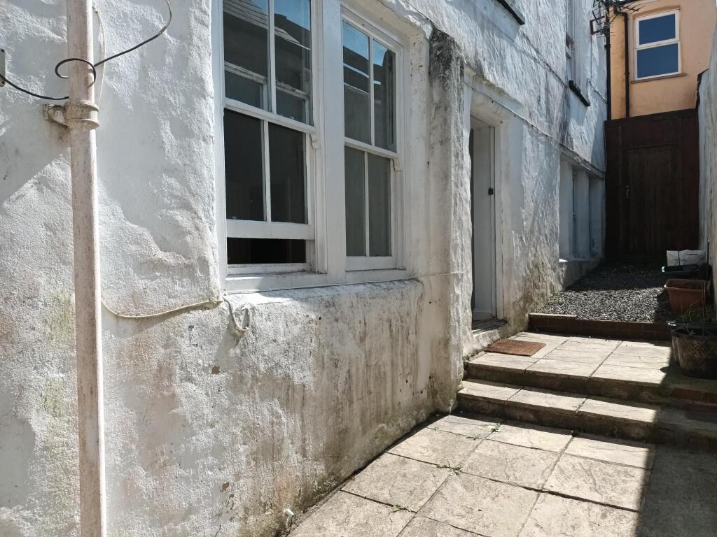 Main image of property: 15 Market Street, Haverfordwest, Pembrokeshire