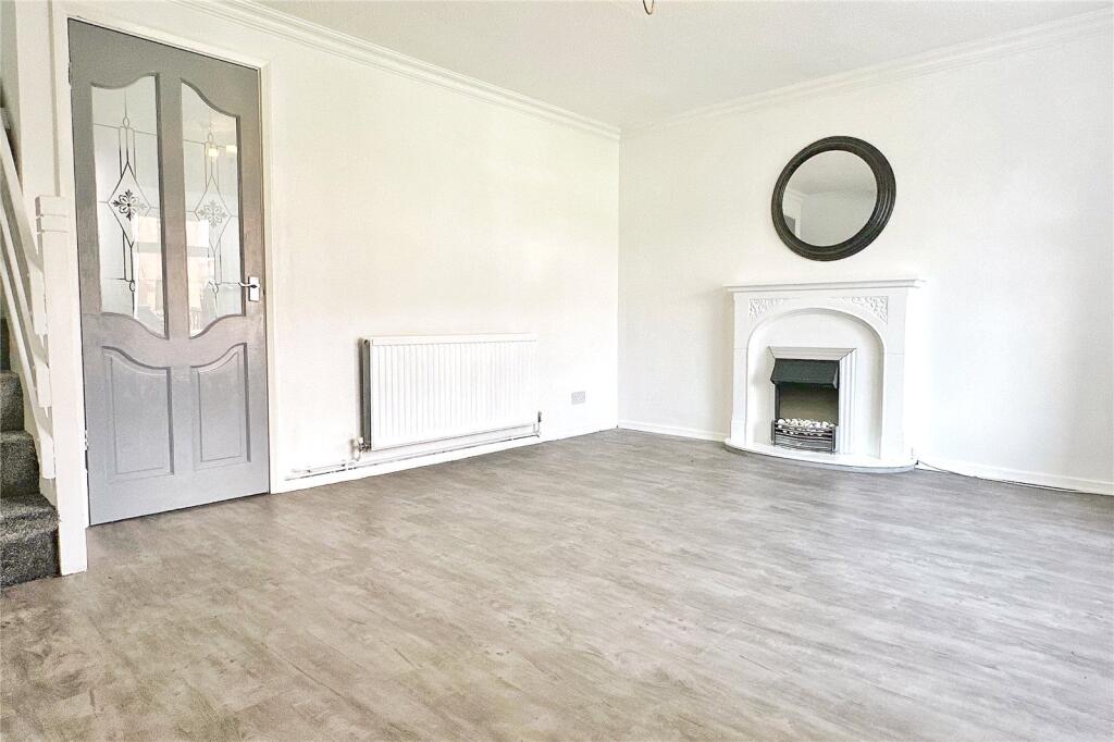 Earnshaw Close, Ashton-under-Lyne, Greater Manchester, OL7 photo 2