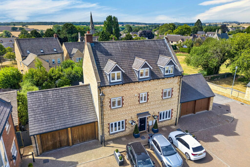 Main image of property: The Paddocks, Stanion, Northamptonshire, NN14 1FB