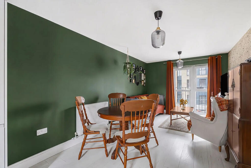 Apartment in Southampton - View 5