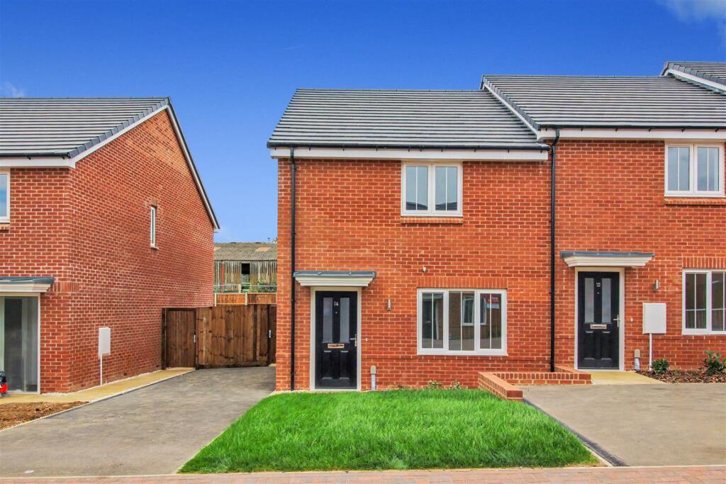 Main image of property: NN8, Wheatsheaf Close, Wellingborough