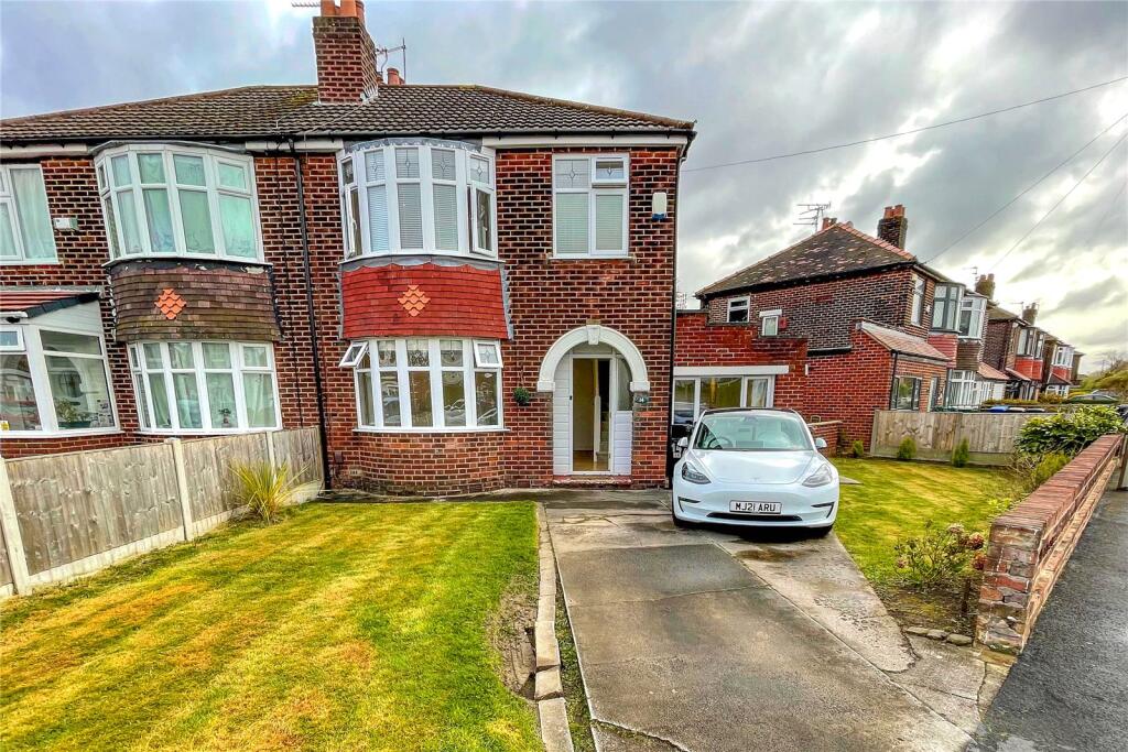 Main image of property: Green Walk, Gatley, Cheadle, Greater Manchester, SK8