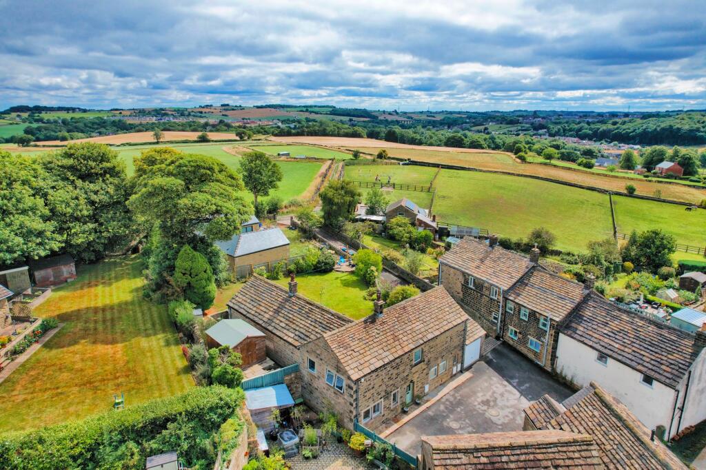 Anna View House, Ingbirchworth Road, Thurlstone photo 4