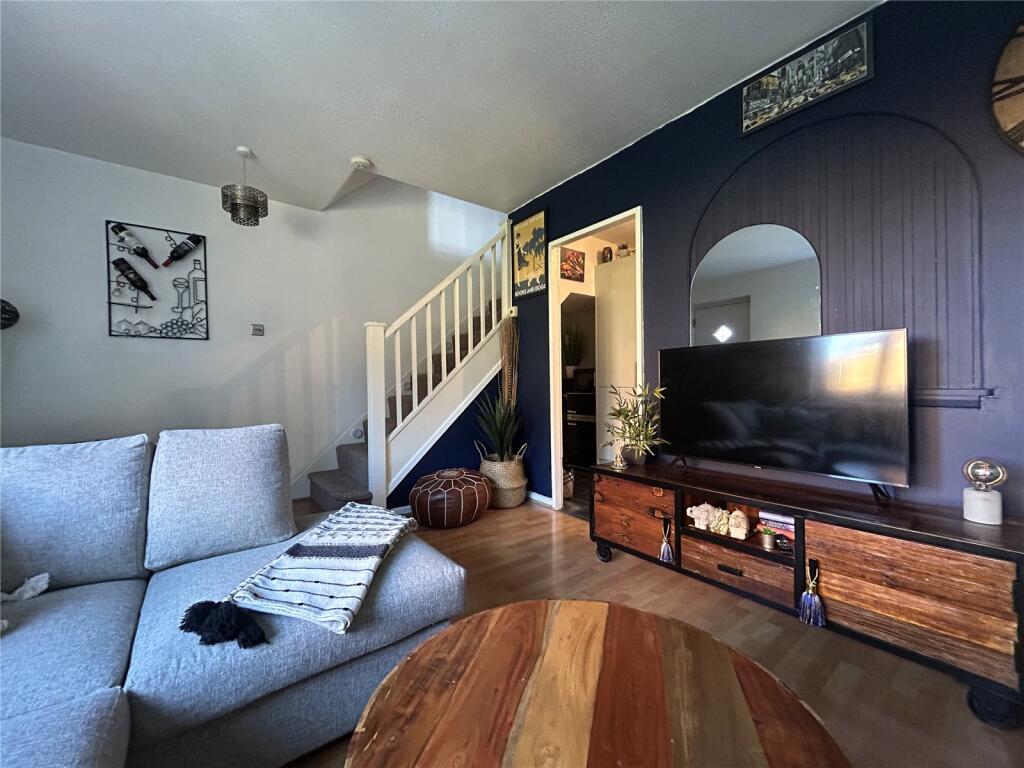 House in Chatham, Wayfield - View 4