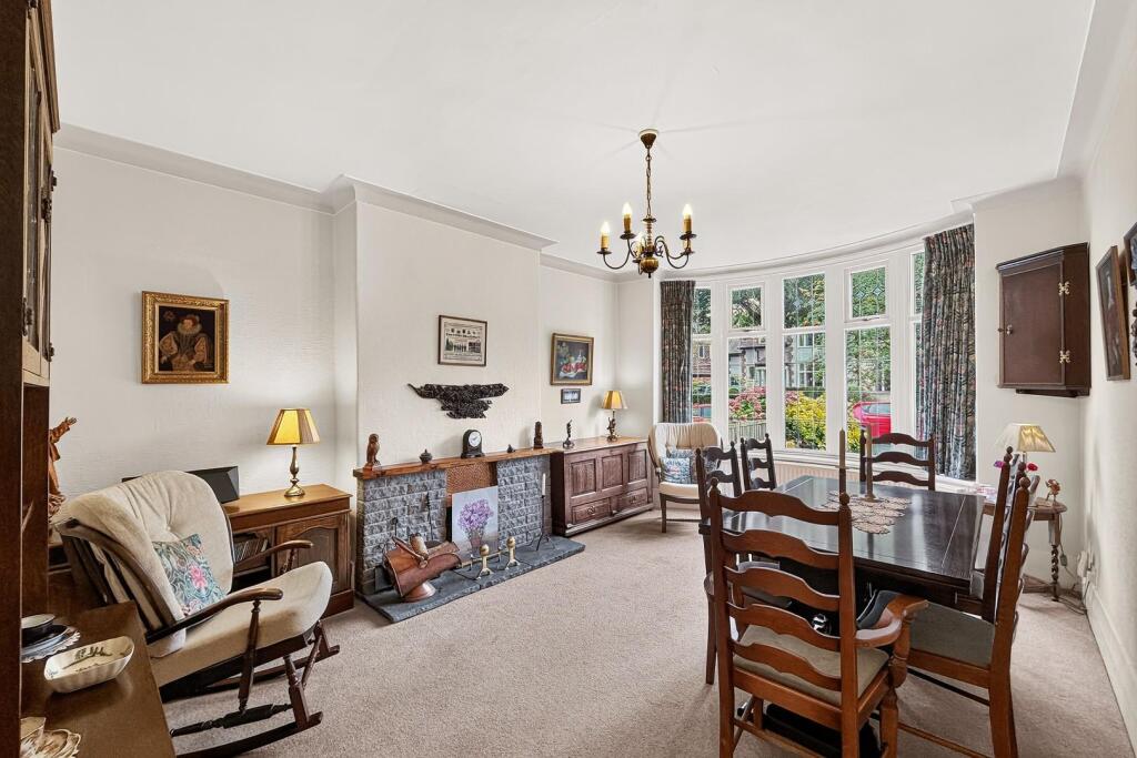 Grange Avenue, Hale photo 3