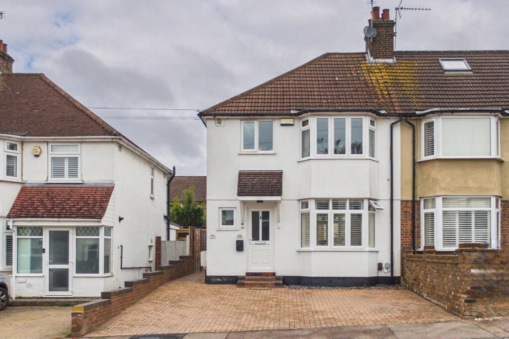 Main image of property: Deaconsfield Road, Hemel Hempstead, HP3