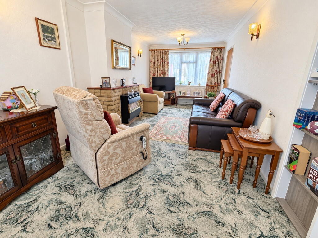 House in Dudley - View 5