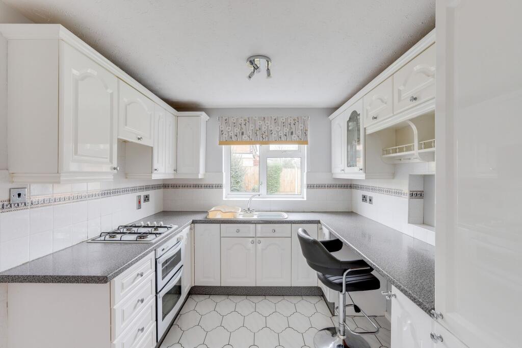 Fearnleigh Drive, Nottingham, NG6 image 5