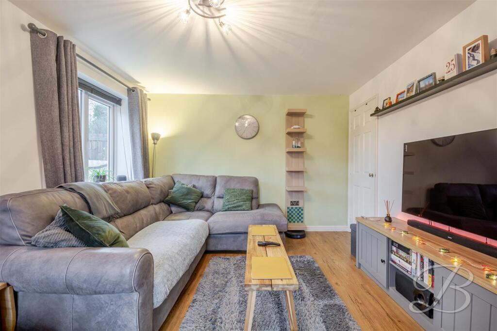 House in Bolsover, Langwith - More