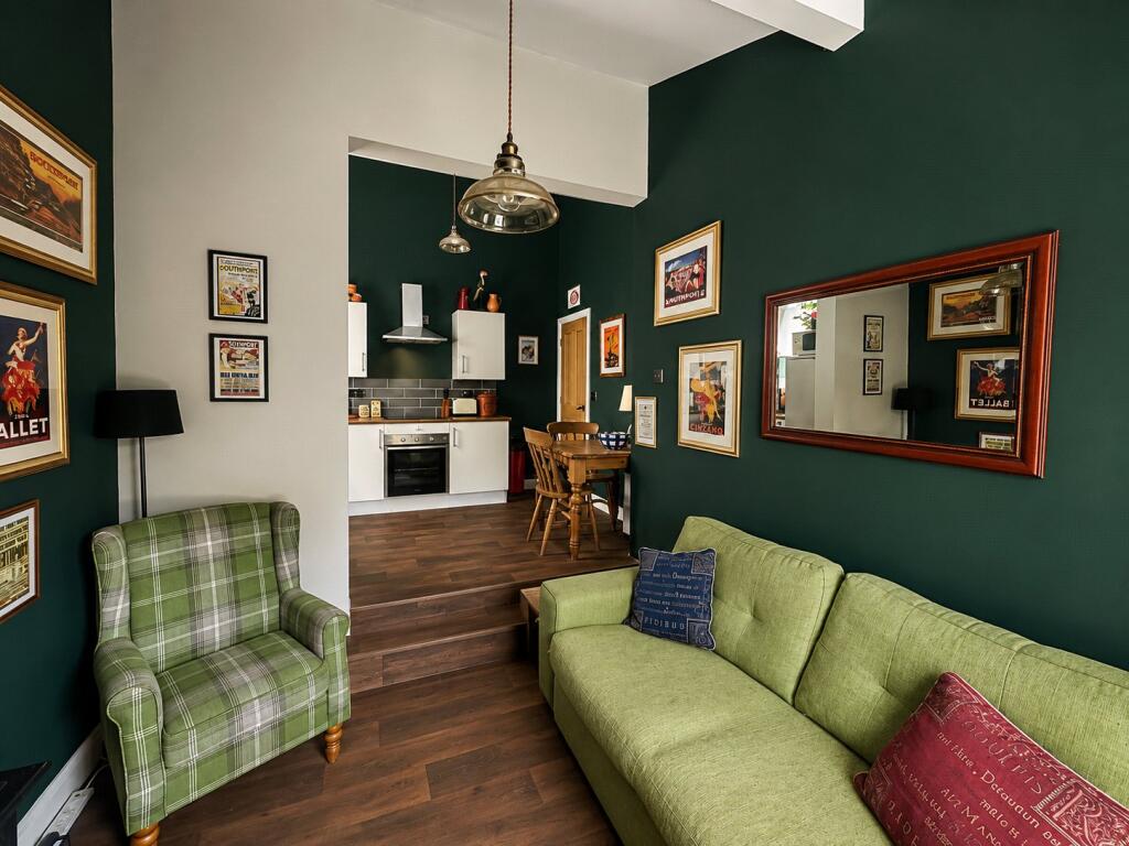 Apartment in Sefton, Liverpool City Region - View 4