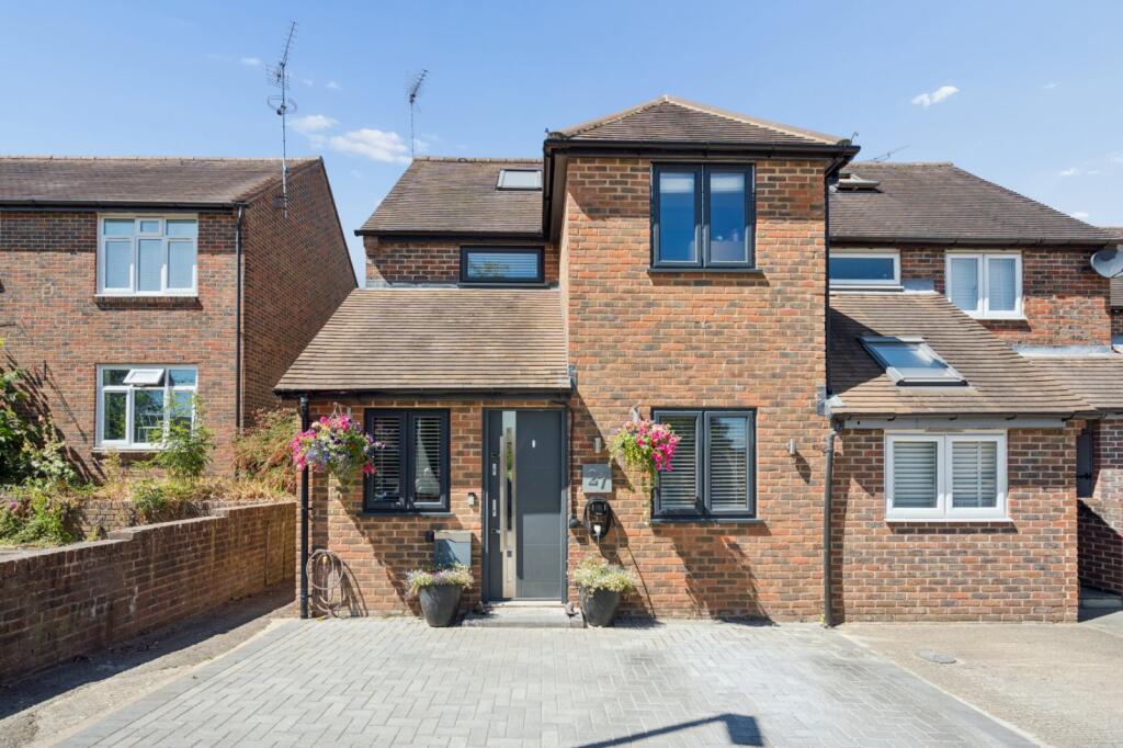 Main image of property: The Close, Henley-on-Thames, Oxfordshire, RG9