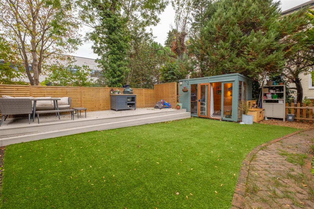 Apartment in London, Oakhill, Surbiton - View 4