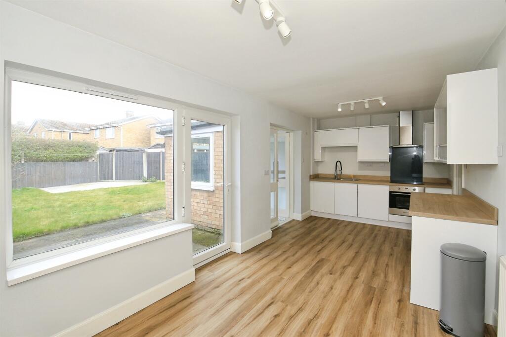 Saxon Road, Whittlesey, Peterborough photo 4
