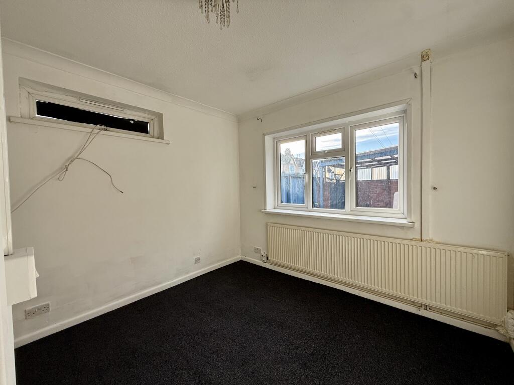 Flat A, Bearwood Road, Smethwick, Sandwell photo 4