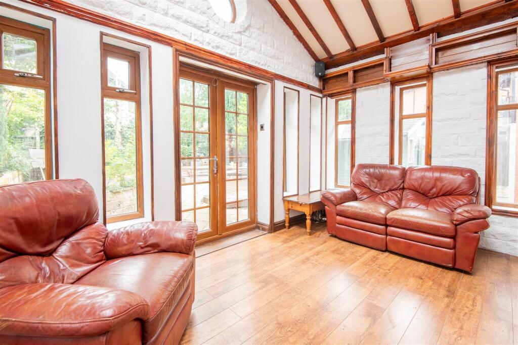 House in Preston - View 4
