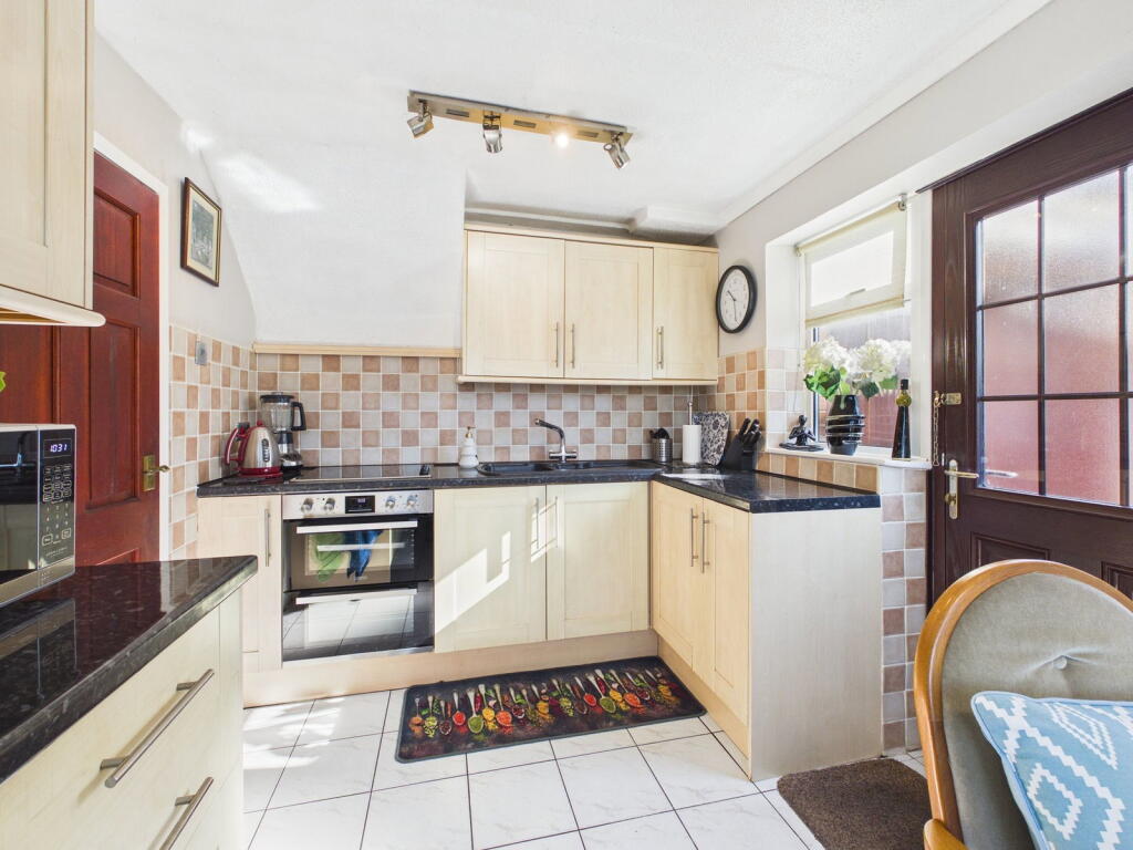 Narrow Lane, Aughton L39 5EW - View 6