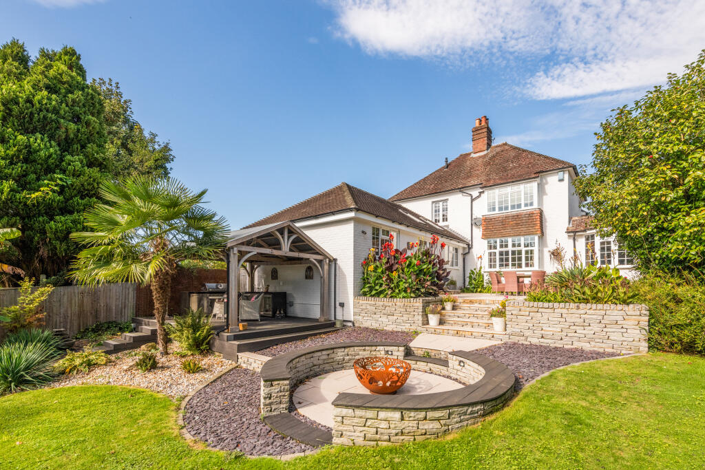House in Tonbridge - View 5