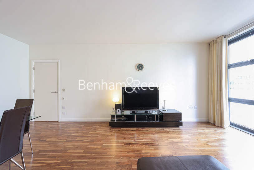 Main image of property: South Quay Square, Canary Wharf, E14